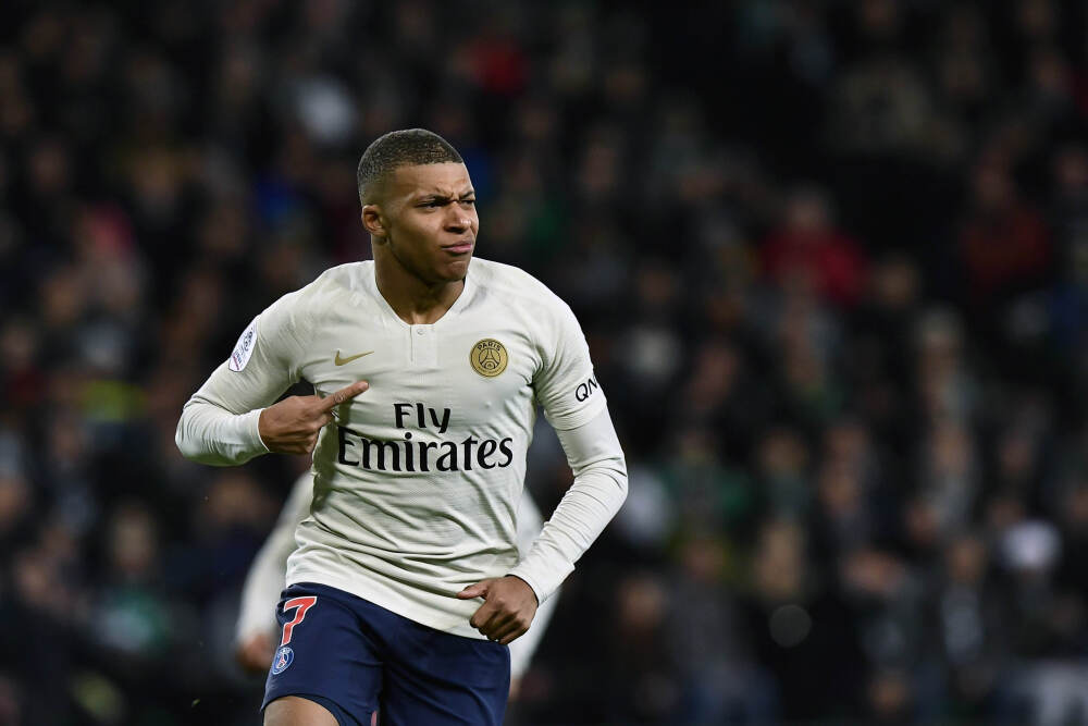 “脚要踩在大地上”